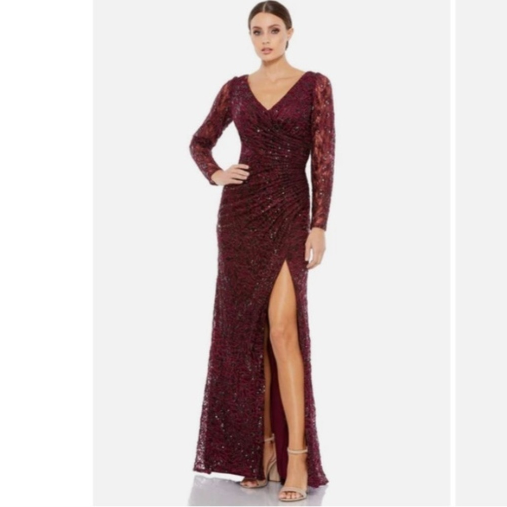 Mac Duggal V-neck Long Sleeve Sequined Lace High Slit Gown in Garnet Size 14 - Picture 3 of 7